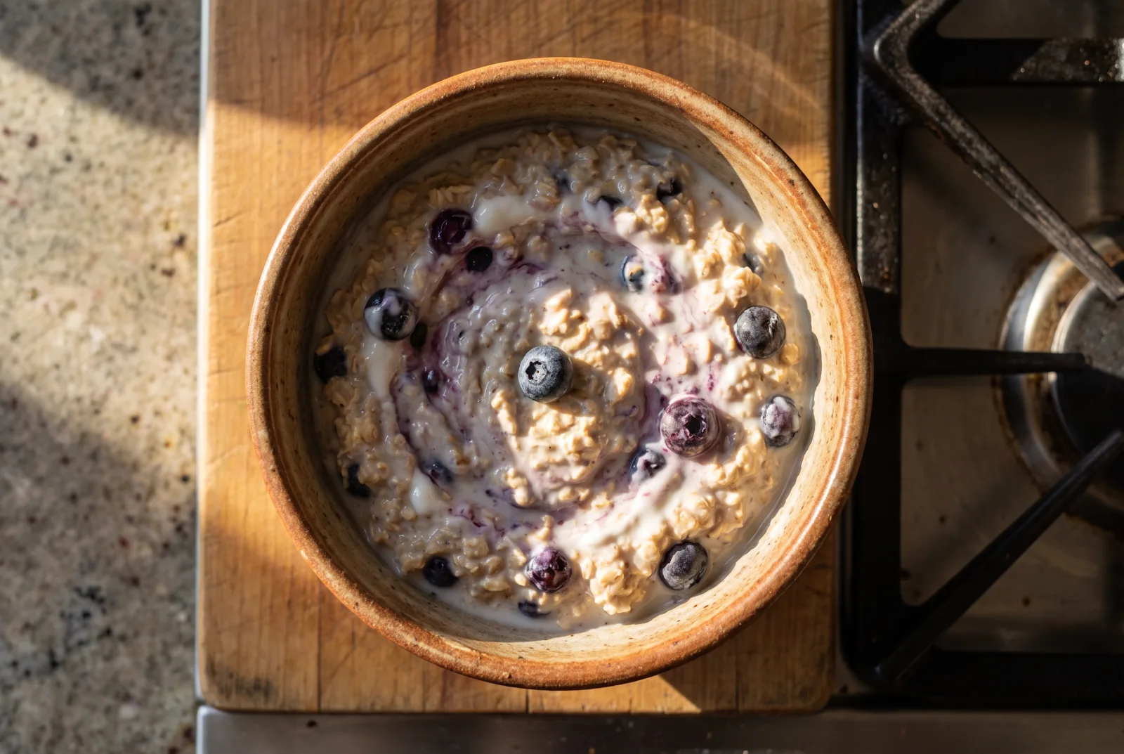 Blueberry Overnight Oats — Honey-Sweetened Jar Oats
