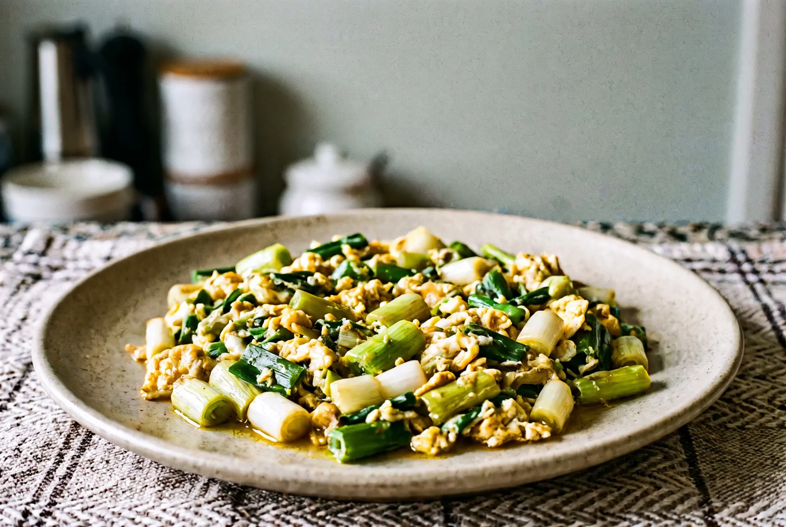 Sautéed Green Onions with Eggs