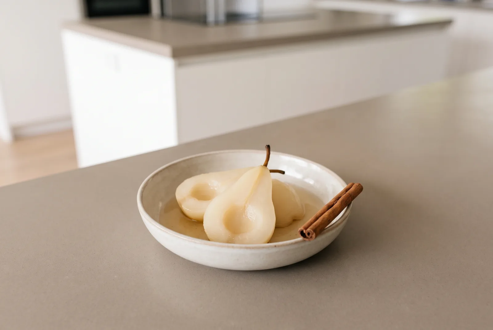 Heart-Friendly Cinnamon Pear Compote Without Added Sugar