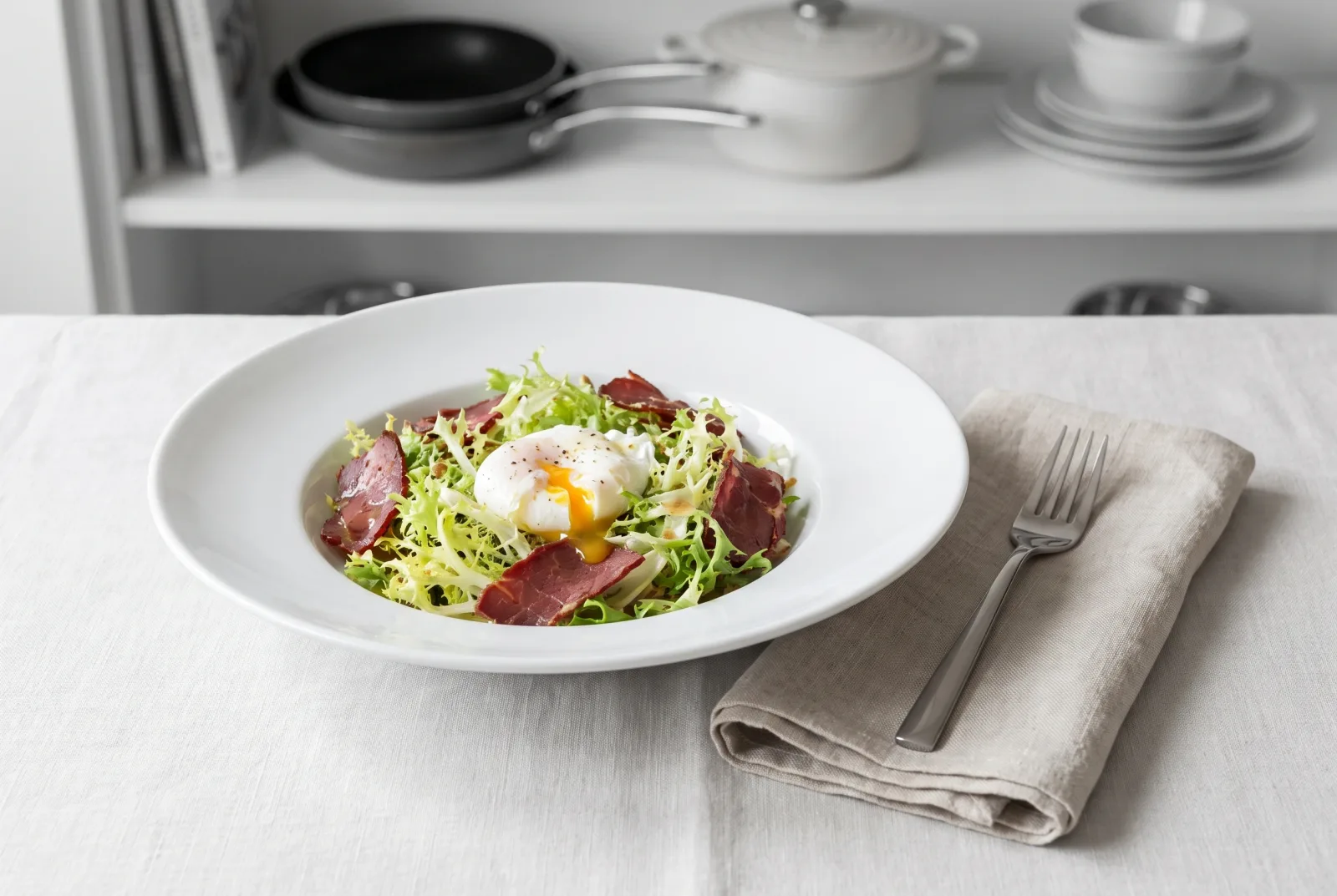 Salade Lyonnaise | French Salad with a Poached Egg