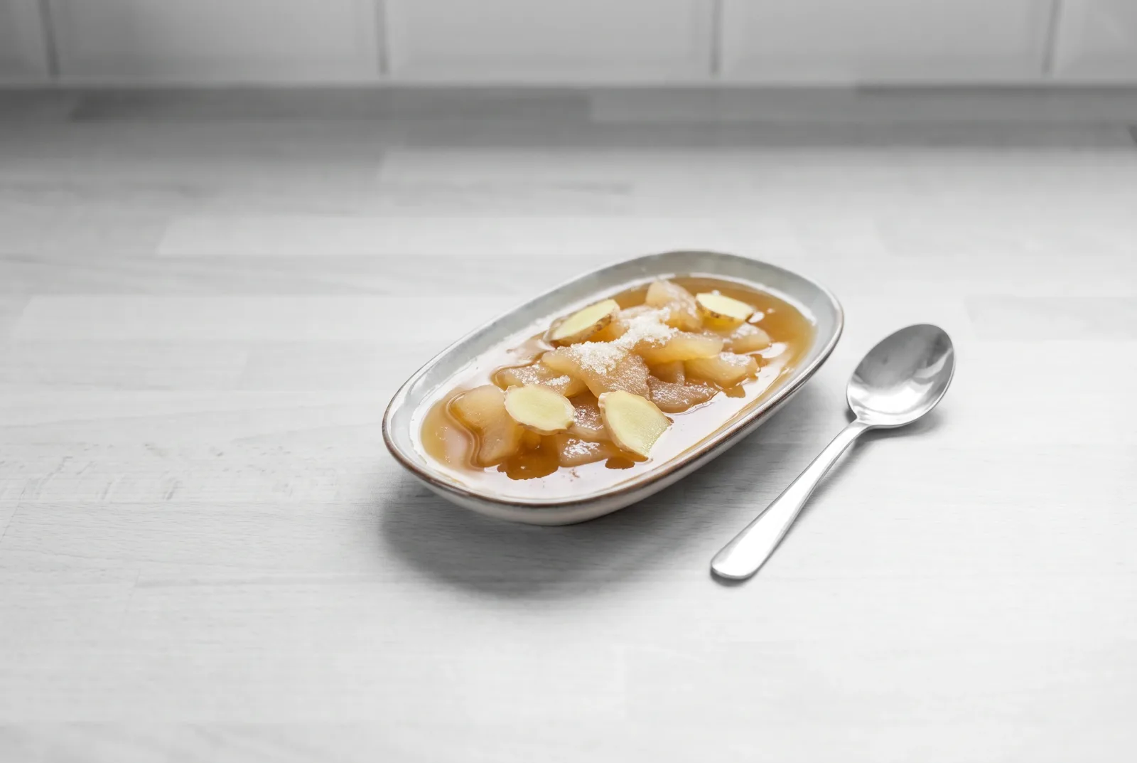Ginger and pear syrup drink — British tearoom-style with air-fried pears