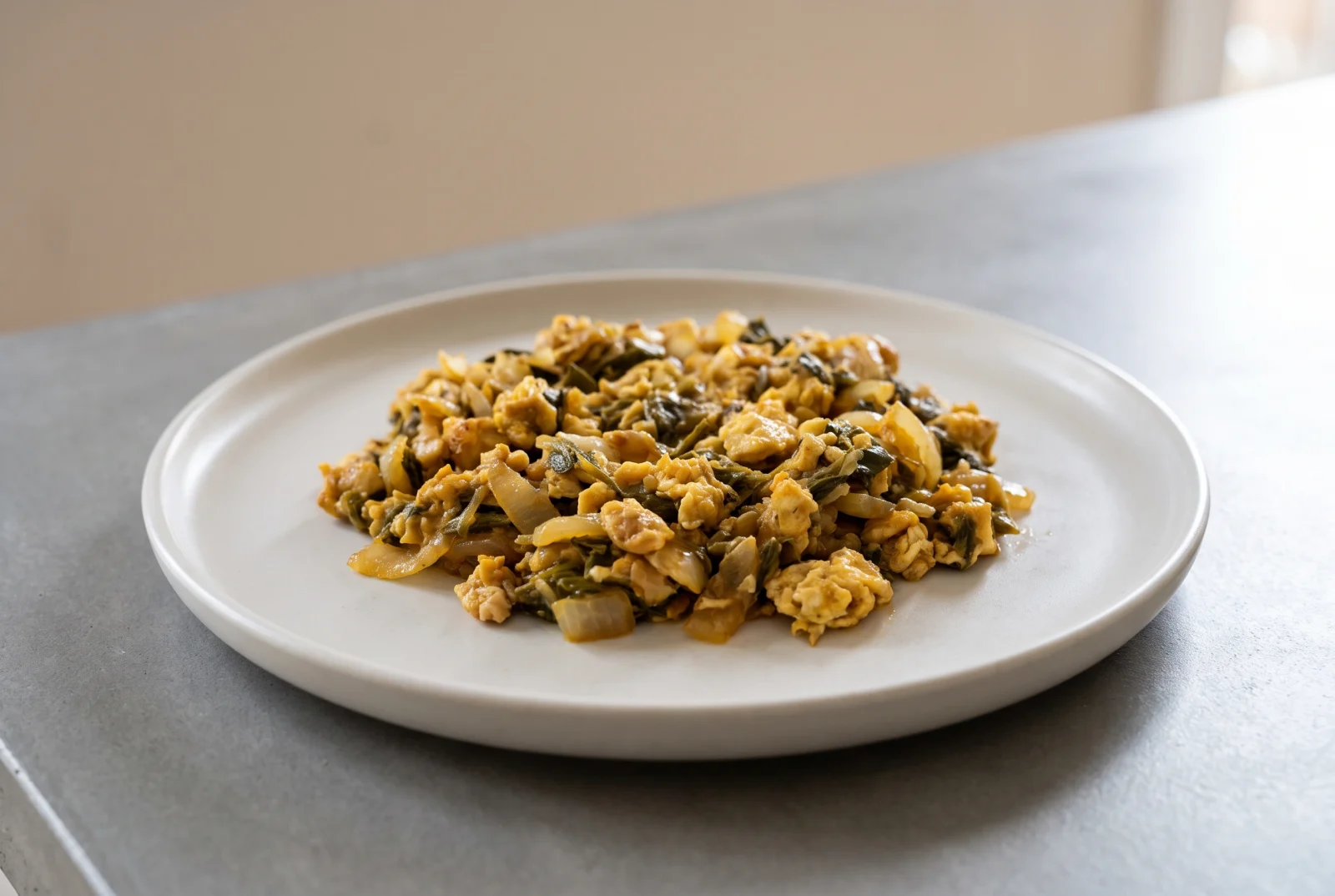 Galdirik Stir-Fry | Black Sea-Style Greens with Onion and Egg